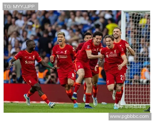 意甲激战：拜仁狂胜利物浦六比二补时进球点燃全场激情