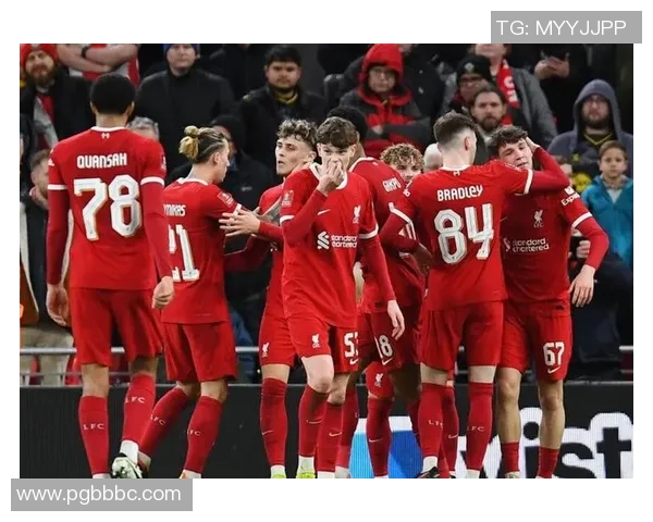 欧联杯激战：巴黎圣日耳曼大胜利物浦红牌事件引发全场热议与战术分析