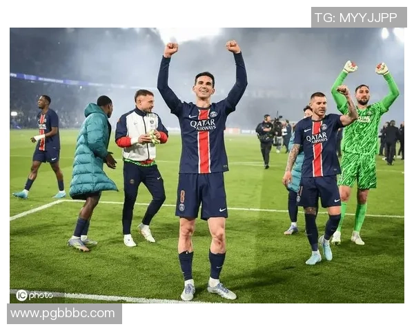 那不勒斯与巴黎圣日耳曼激战成平局逆转瞬间震撼全场引发历史冷门