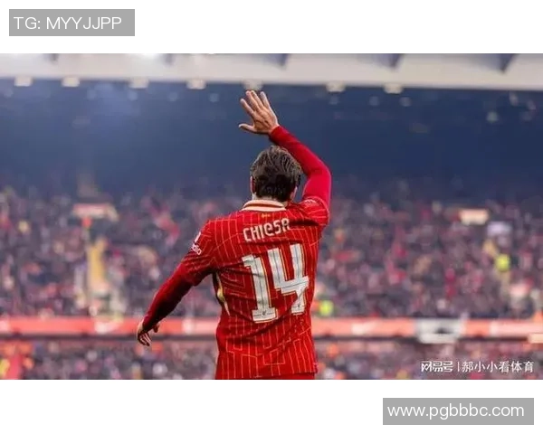 德甲激战：本菲卡与利物浦战成平局绝杀瞬间引发全场狂欢