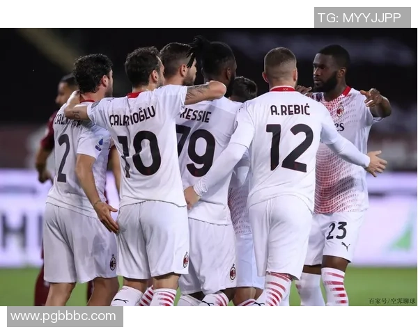 世界杯震撼战役AC米兰狂胜巴萨五球引发全场热议